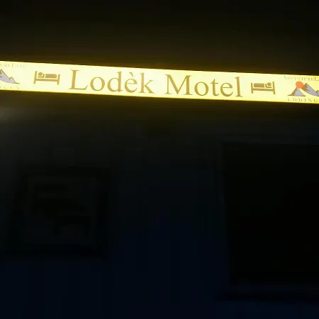 Lodek Motel